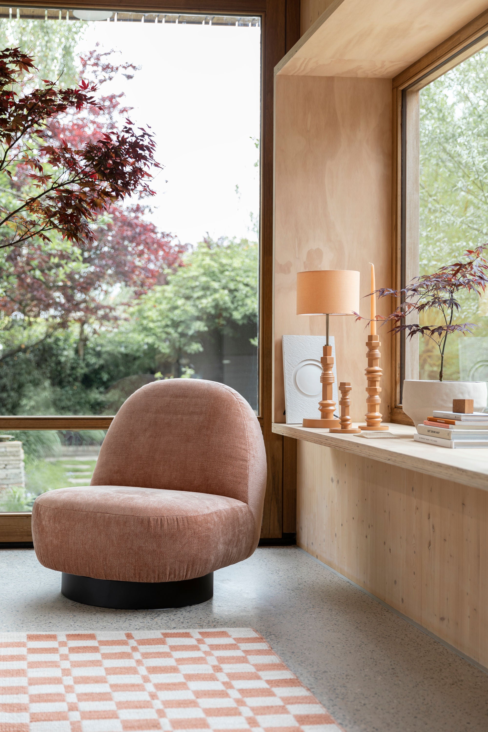 Zuiver Totem Smooth Terra Table Lamp